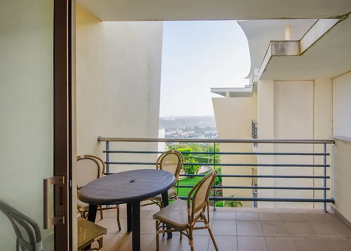 Encosta Da Orada * 阿尔布费拉